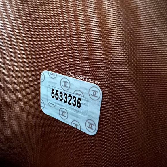 Auth Chanel Vintage Brown Caviar Tri-Fold Wallet - Excellent Condition - Picture 12 of 13